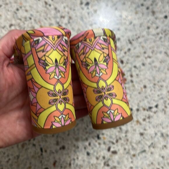 Gianni Bini pink yellow Kelly print Pucci bow sandal heel 6 Dillards - Picture 6 of 7